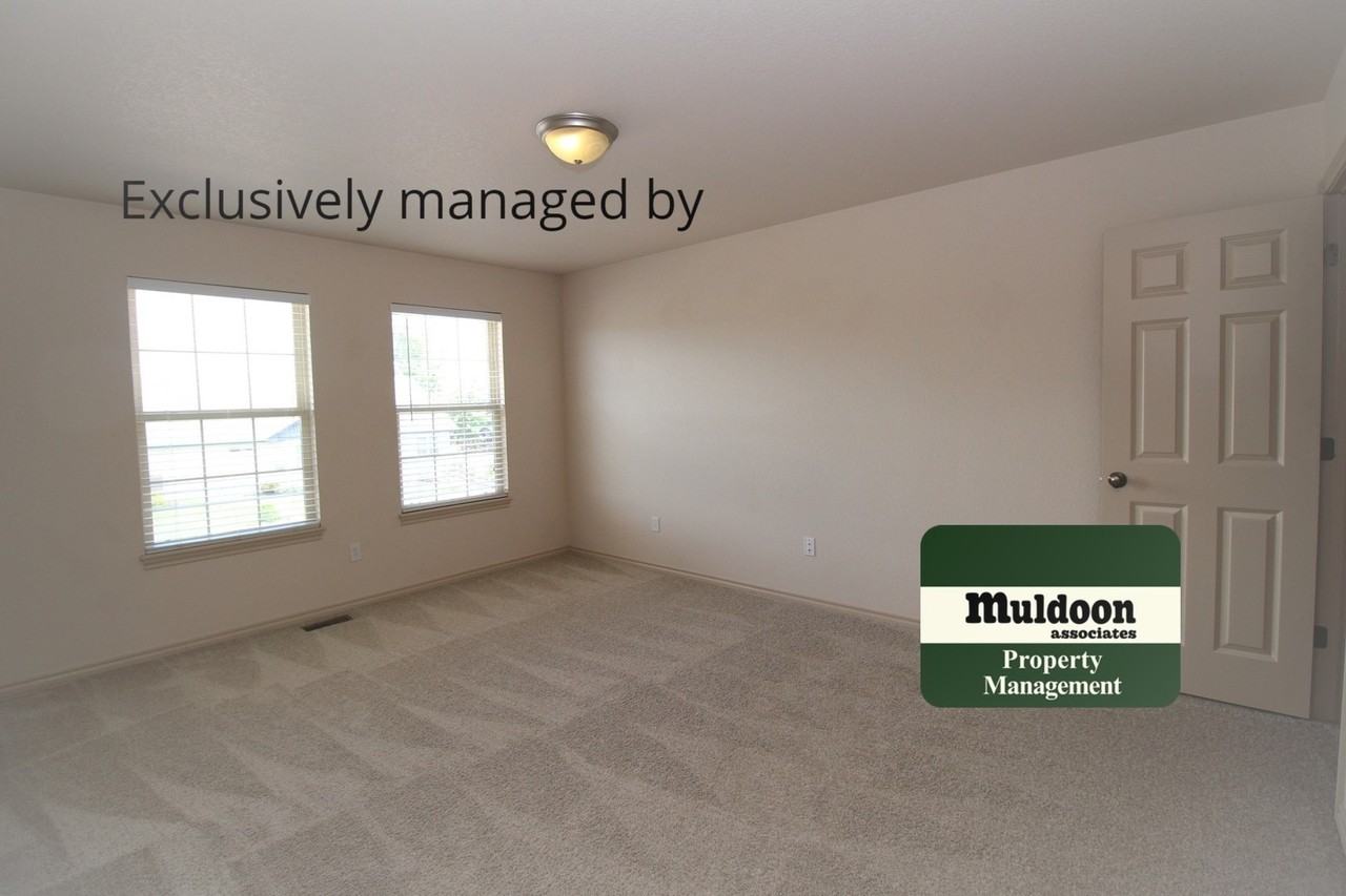 5637 Cross Creek Dr - Photo 6 of 14