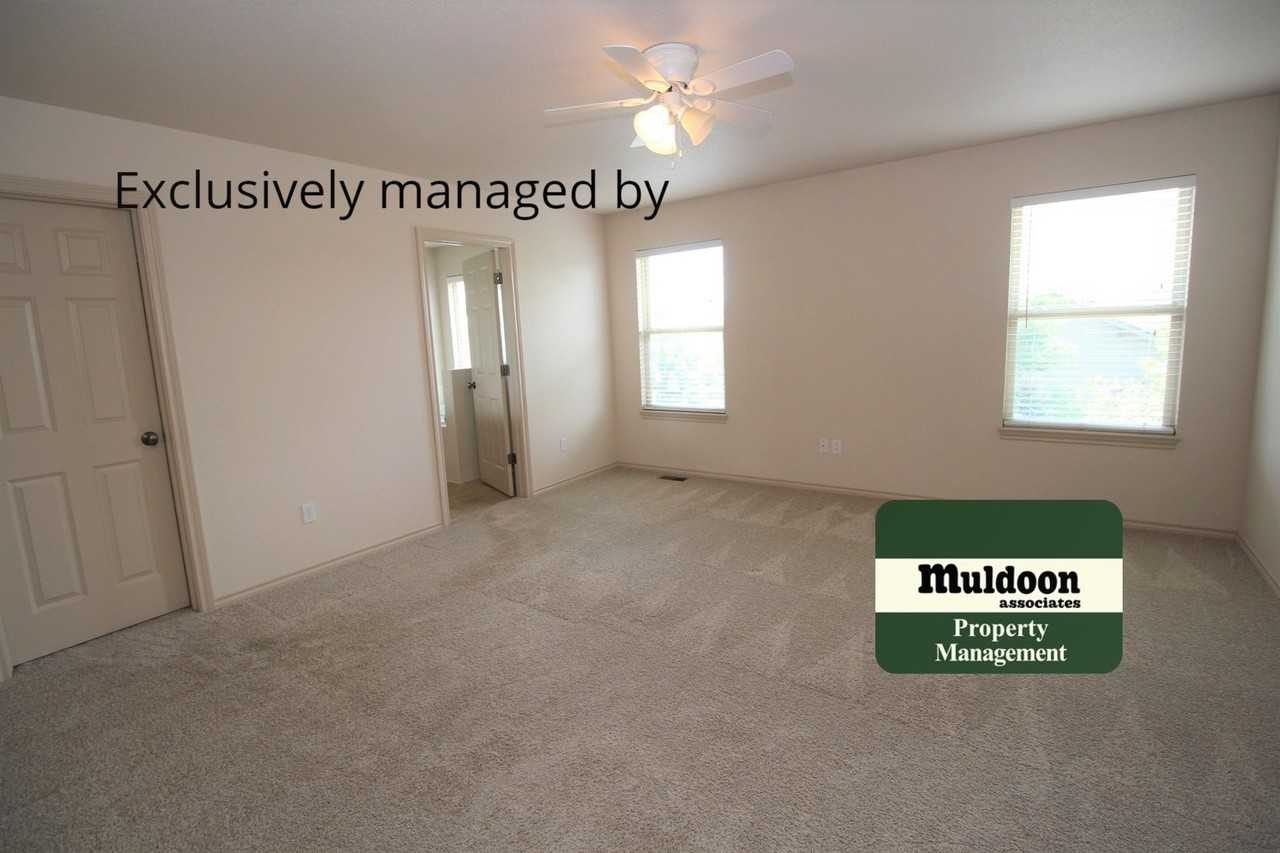 5637 Cross Creek Drive - Photo 5 of 14