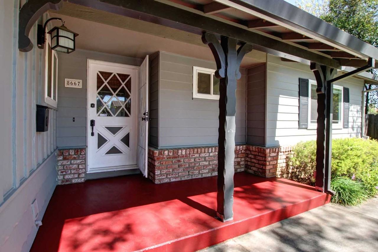 8667 Cliffwood Way - Photo 2 of 17