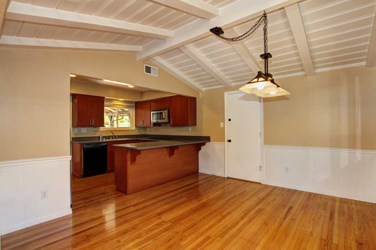 8667 Cliffwood Way - Photo 6 of 17