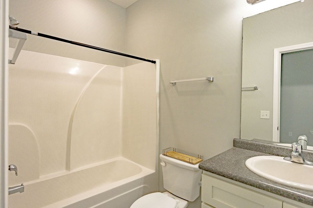 111 Bonielane Dr - Photo 6 of 11