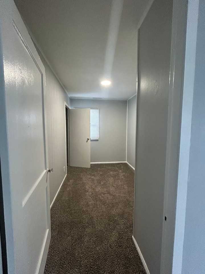 2170 Ulen Ln - Photo 6 of 11