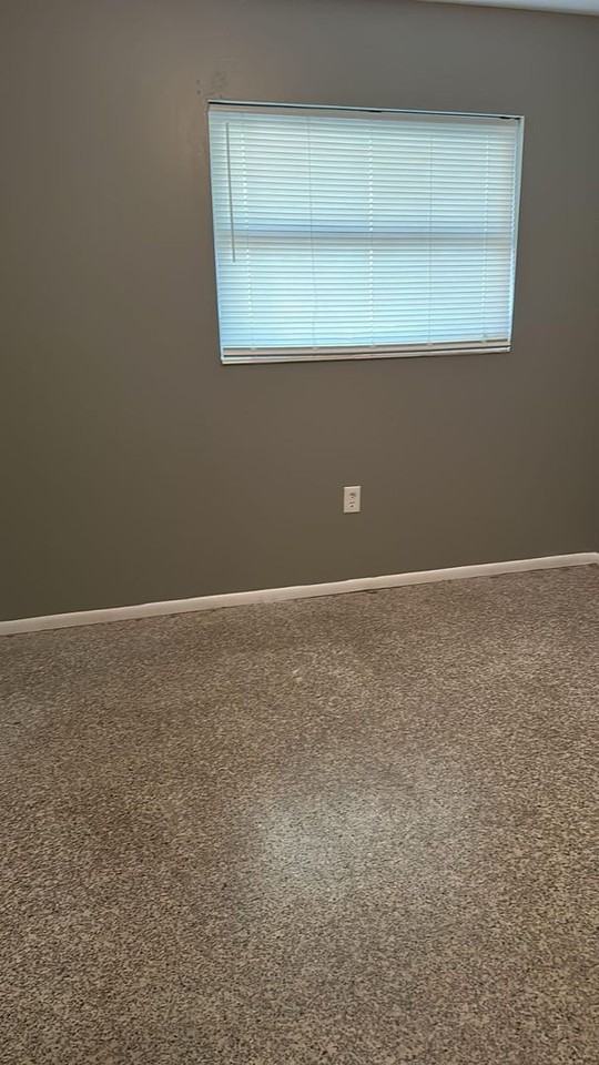 1911 24th St - Photo 7 of 11