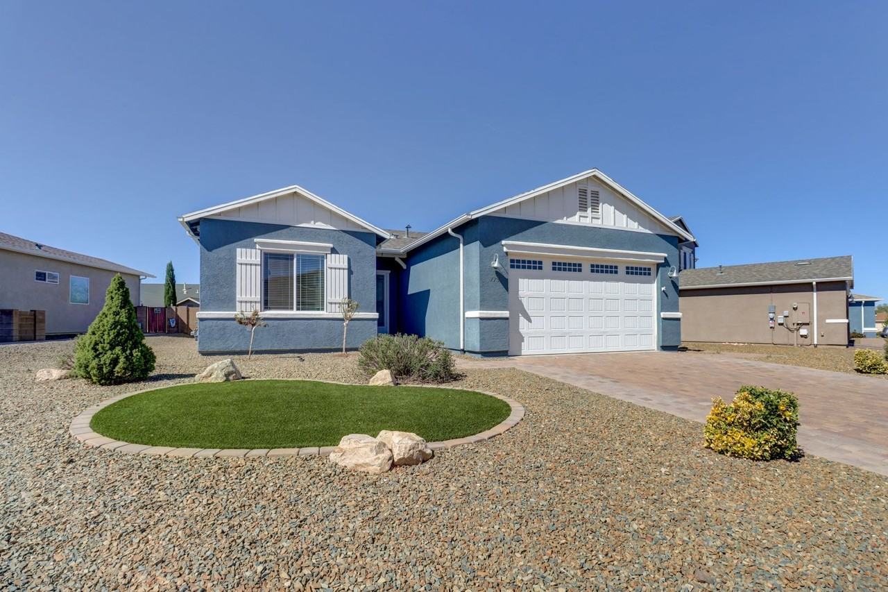 778 North Soto Street - Photo 3 of 43