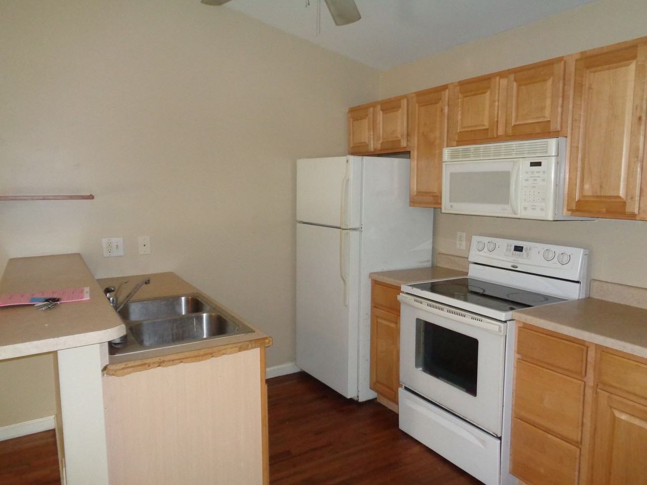 134 Hemlock Dr - Photo 4 of 14