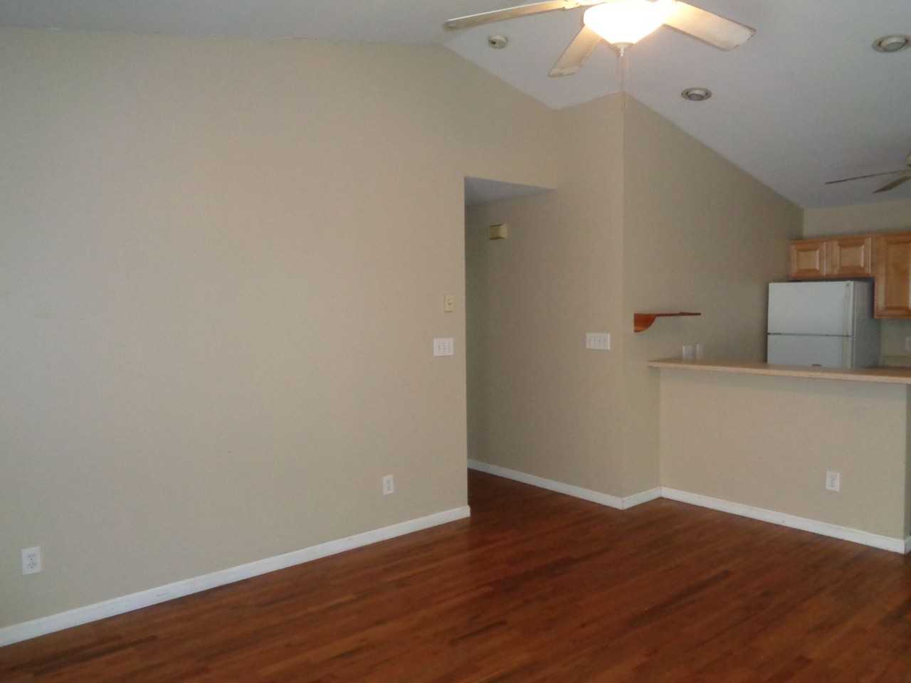 134 Hemlock Dr - Photo 5 of 14