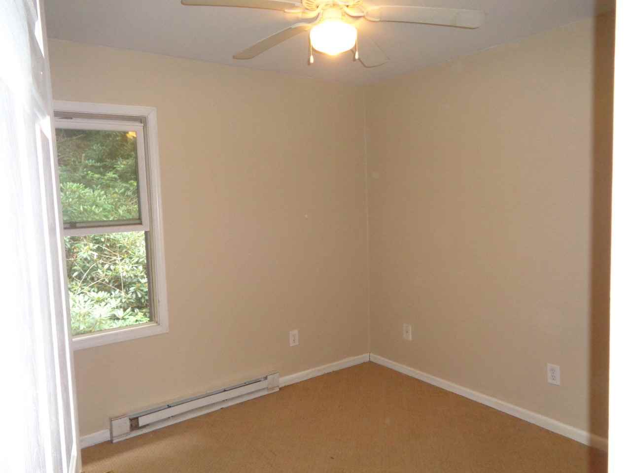 134 Hemlock Dr - Photo 7 of 14