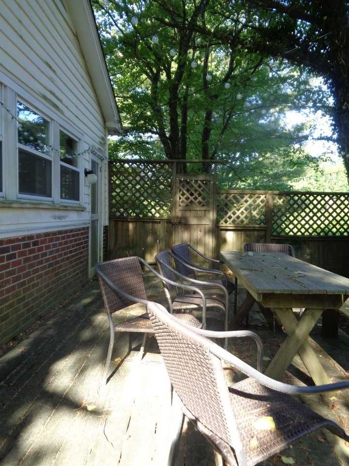 181 Jordan Dr - Photo 7 of 34