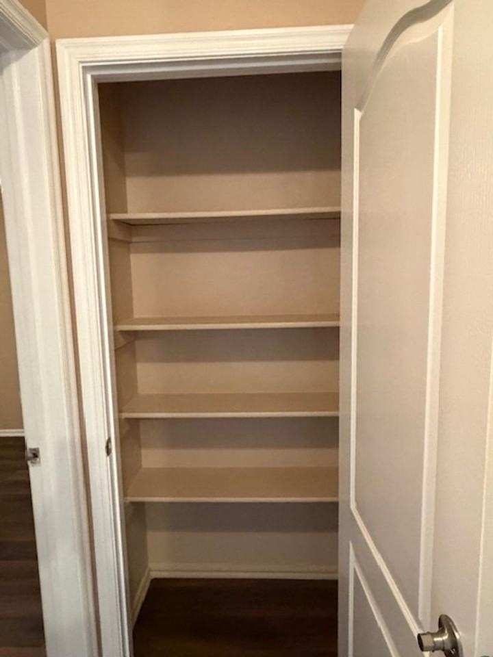 11103 Southwest 5th Street - Photo 5 of 18