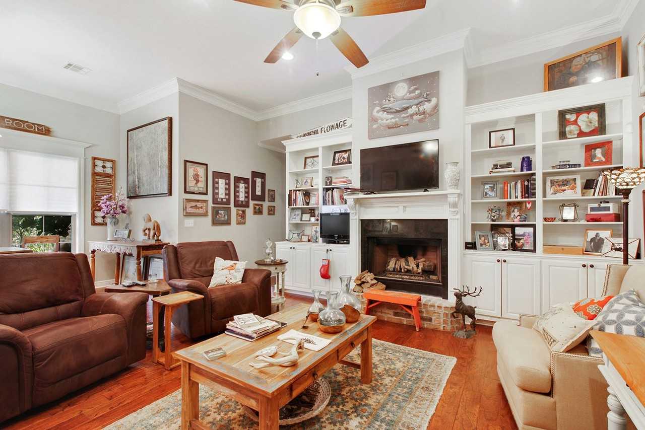 5822 Willow Ridge Dr - Photo 2 of 11