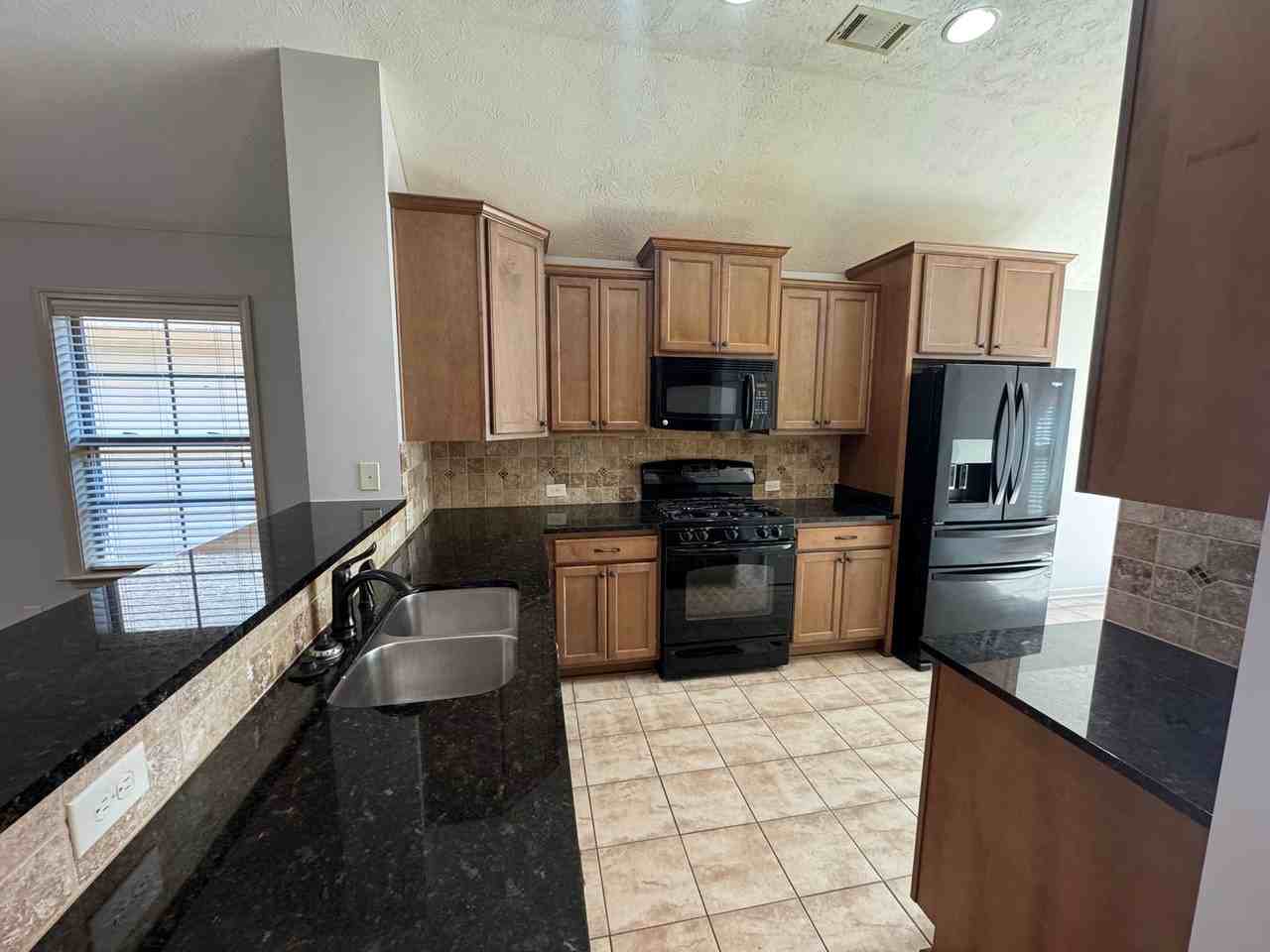 8925 Saw Tooth Loop - Photo 3 of 48