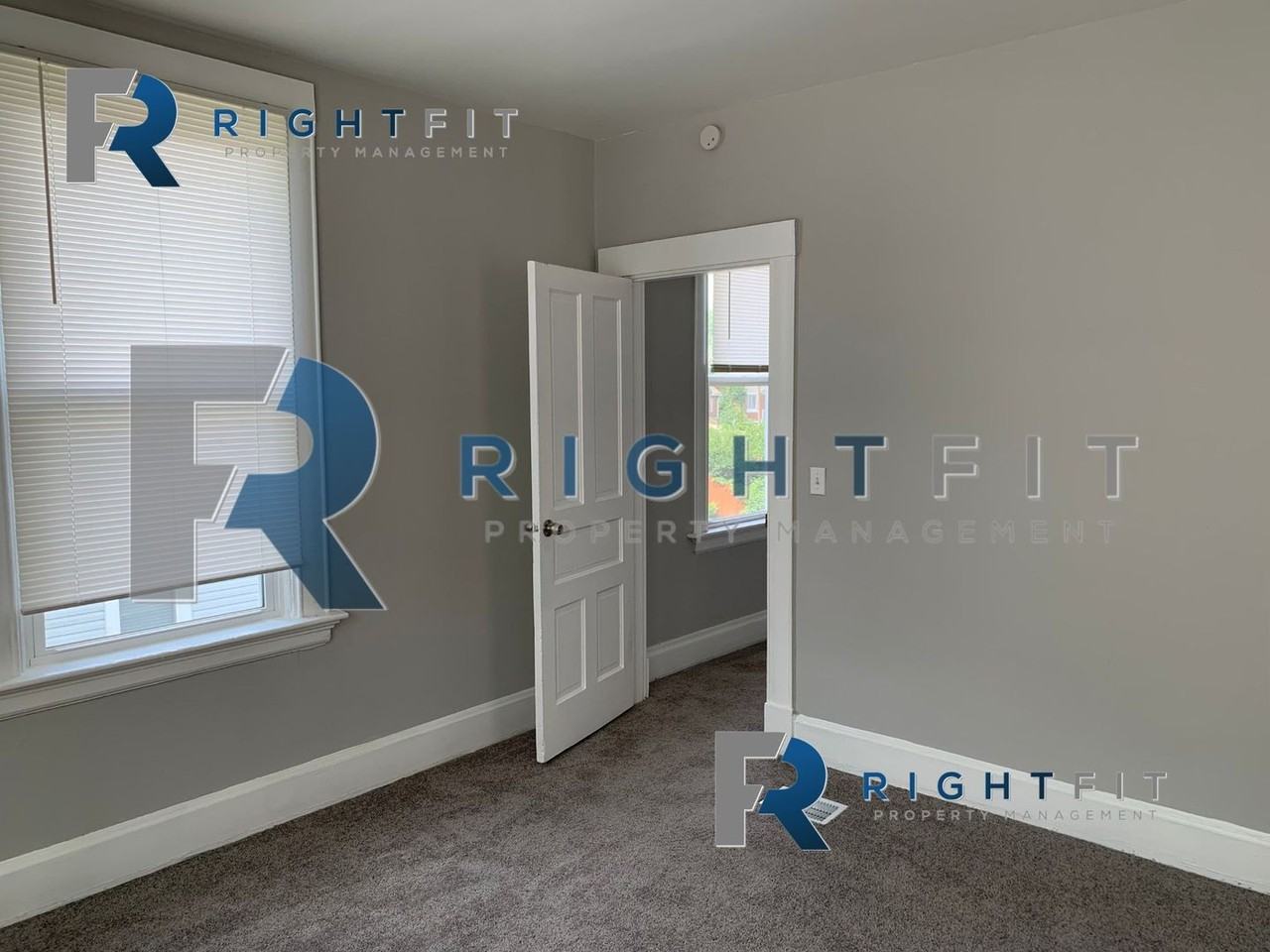 1154 Atwood Ave - Photo 3 of 9