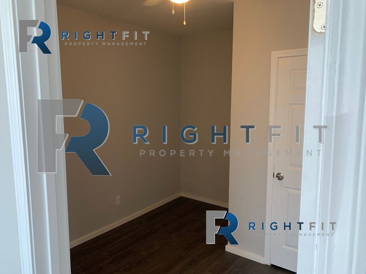 1154 Atwood Ave - Photo 6 of 9