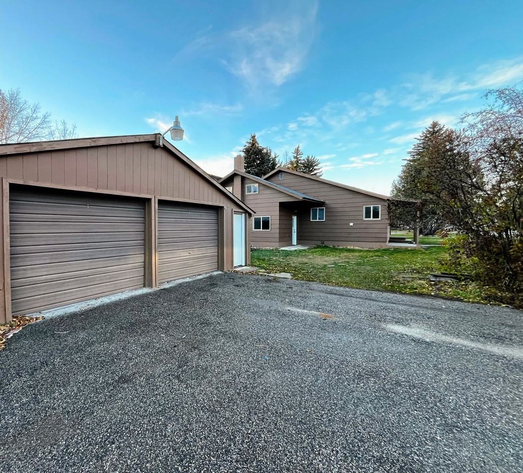 10 S 2nd St - Photo 2 of 32