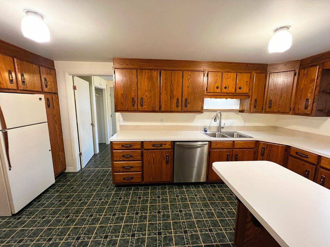 10 S 2nd St - Photo 7 of 32