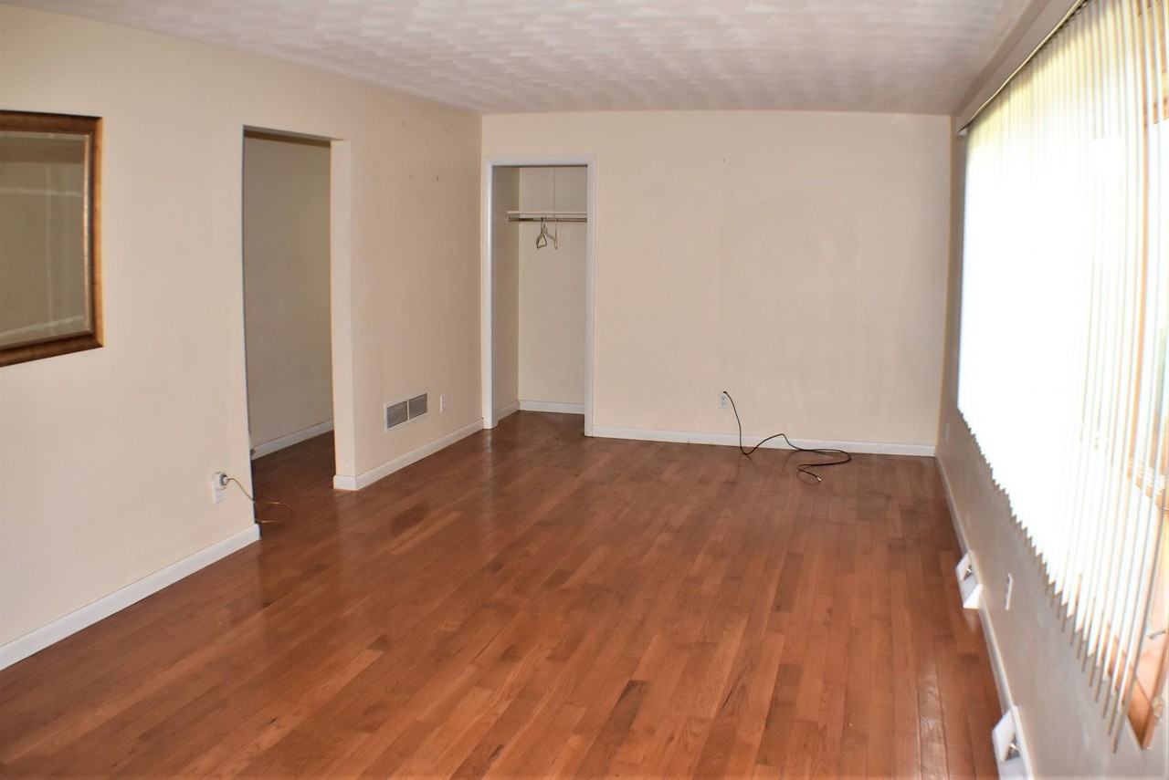 209 West Ave - Photo 2 of 21