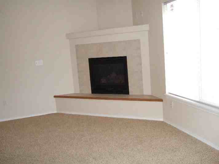 3819 Josephine Heights - Photo 6 of 9