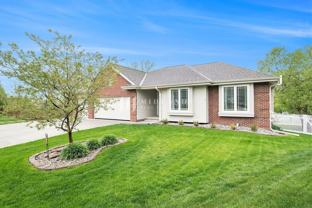 8714 S 98th Cir - Photo 1 of 1