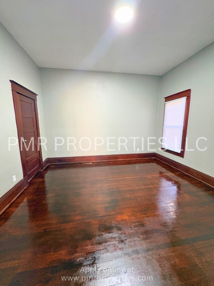 2136 S 12th St - Photo 4 of 11