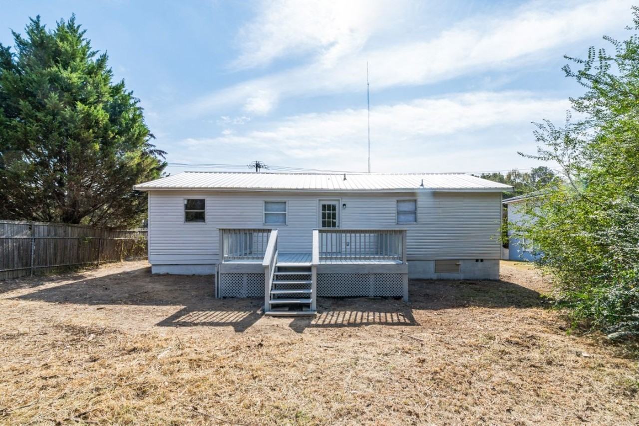 9159 Taylors Ferry Road - Photo 3 of 22