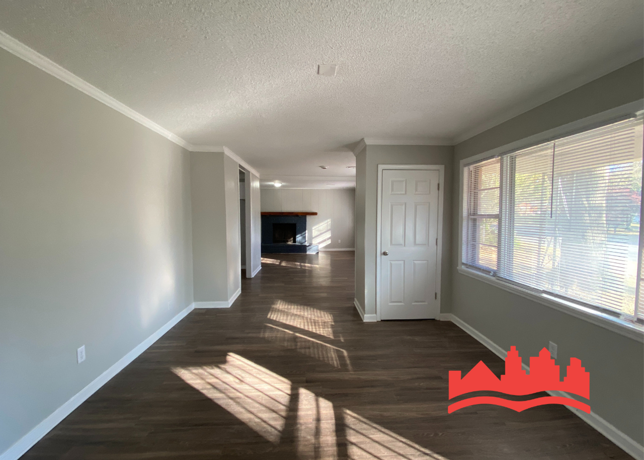 2188 Saint Elmo Ave - Photo 4 of 14