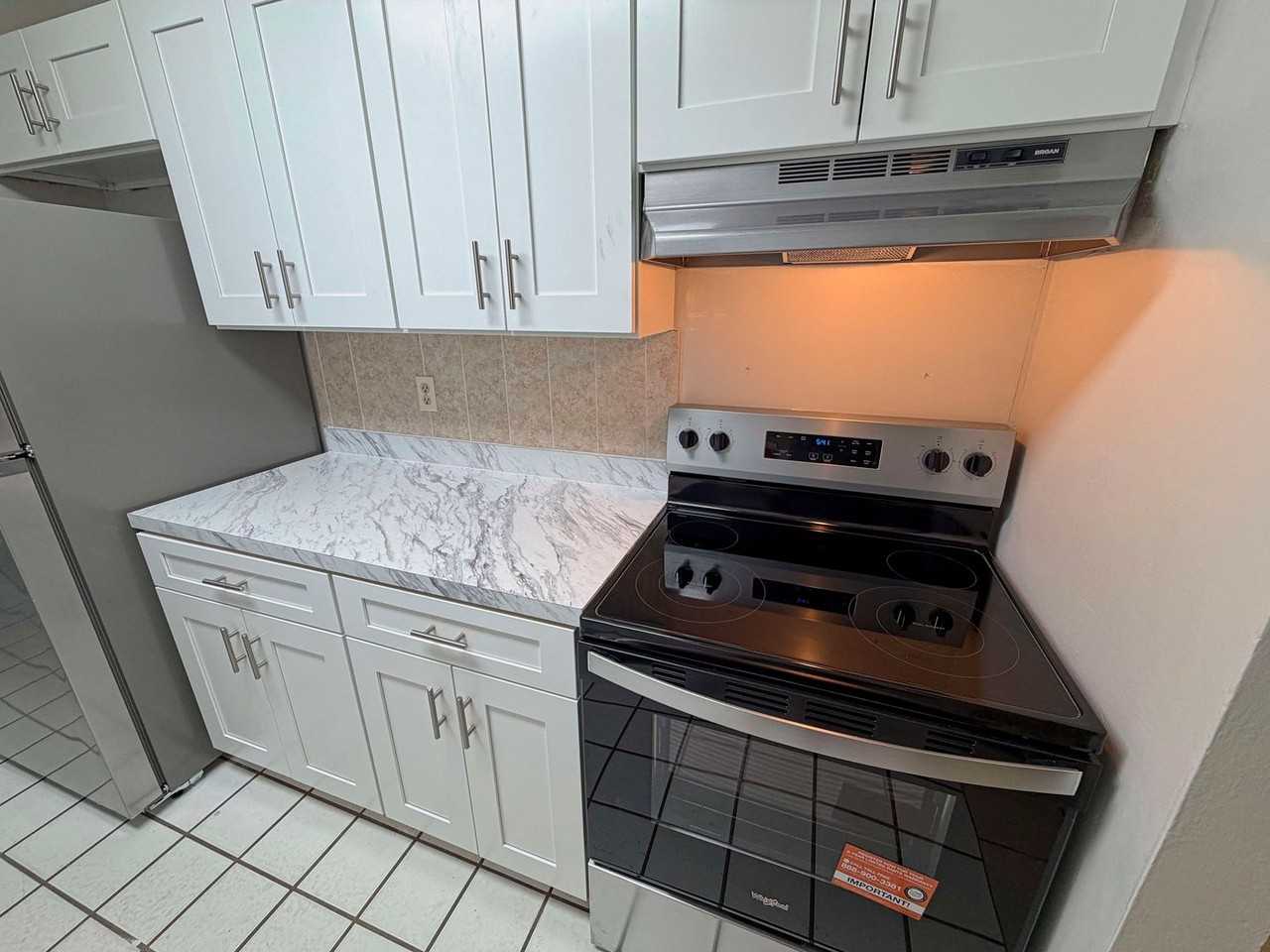 283 Almansa Rd - Photo 7 of 16