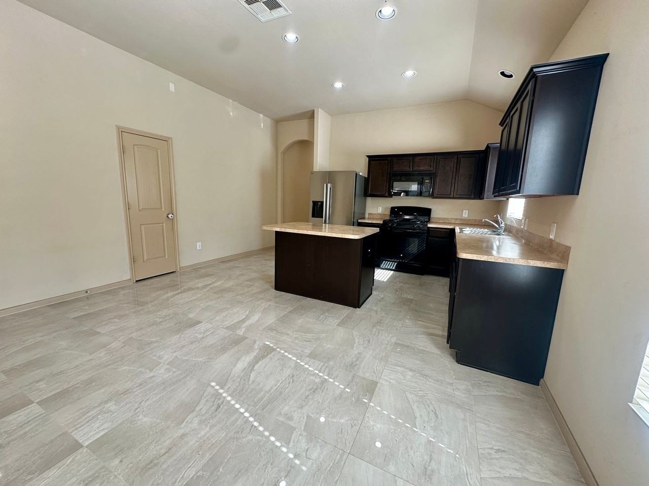 5415 Sunfall Bend Ln - Photo 6 of 21