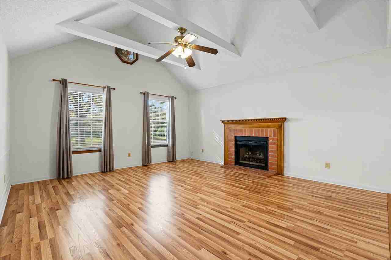 20020 Lea Brook Pl - Photo 5 of 21