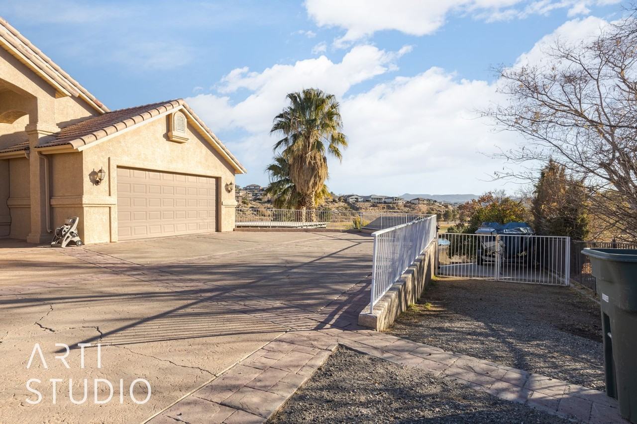 1185 Sherman Circle - Photo 2 of 25