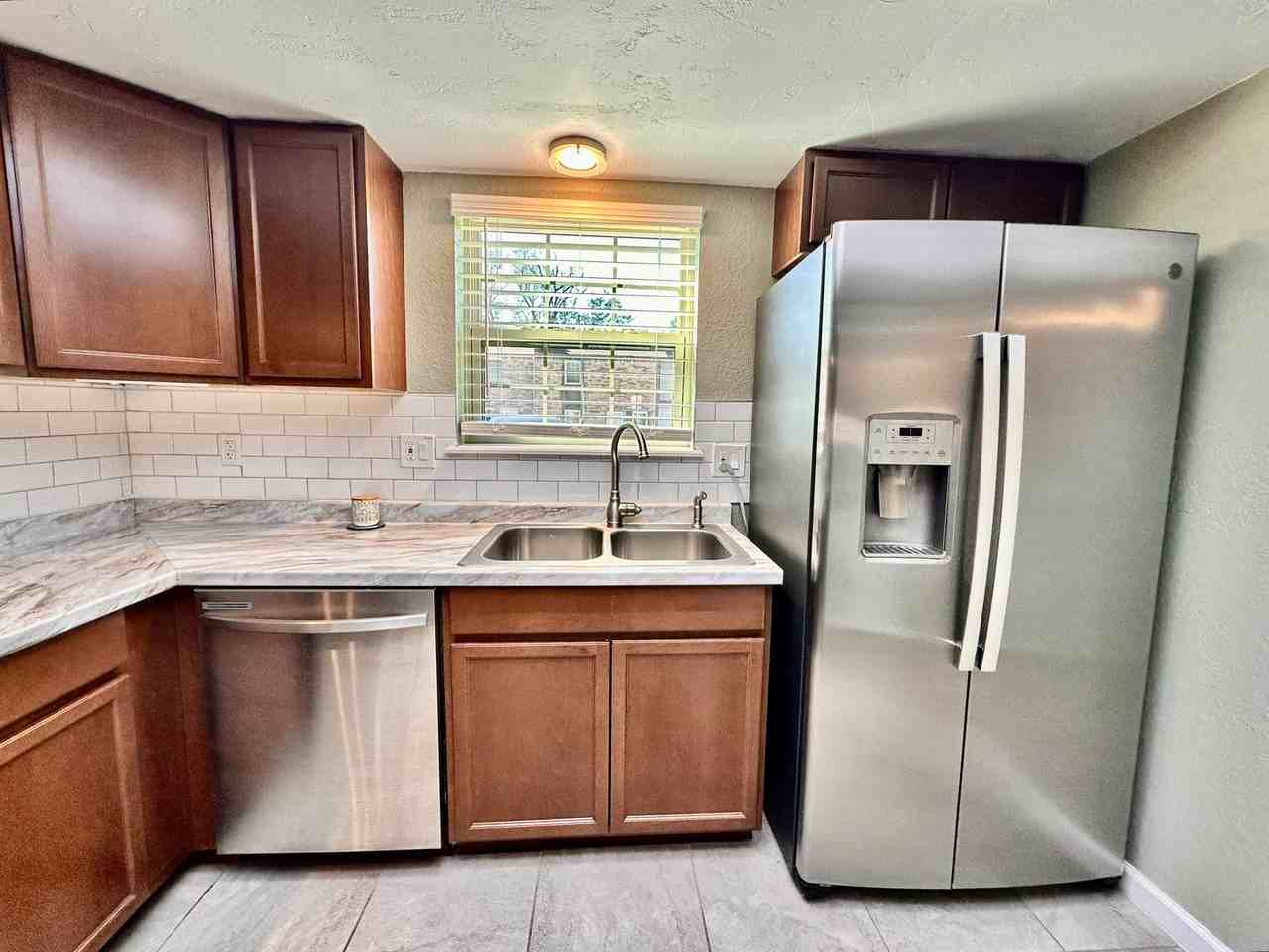 8141 Northwest 23rd Street - Photo 3 of 30