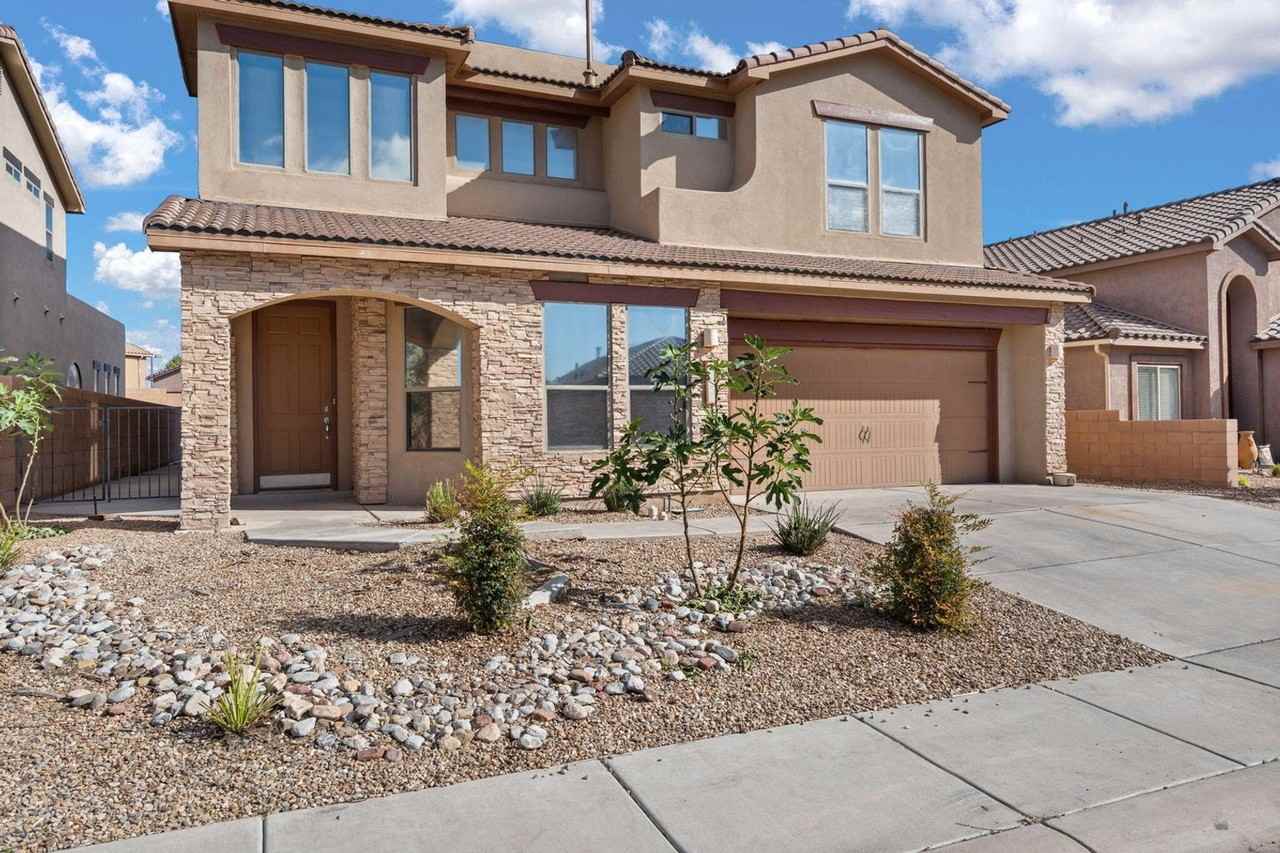 1244 Fig Springs Dr - Photo 2 of 13