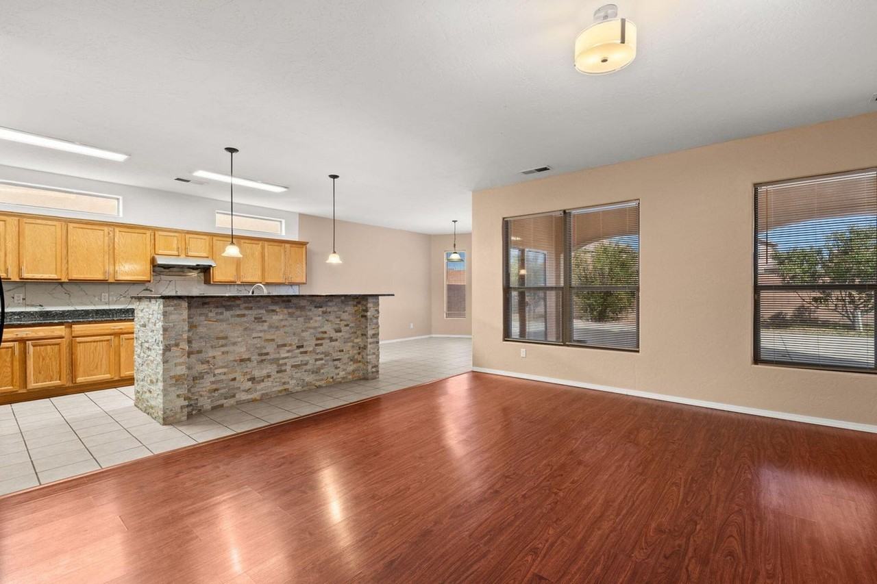 1244 Fig Springs Dr - Photo 5 of 13