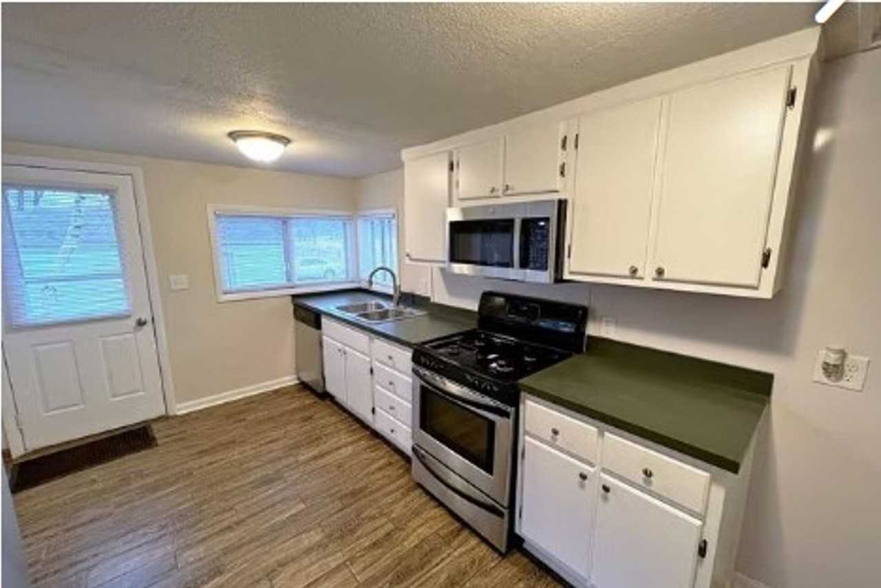 513 Rodd Street Unit - Photo 5 of 12