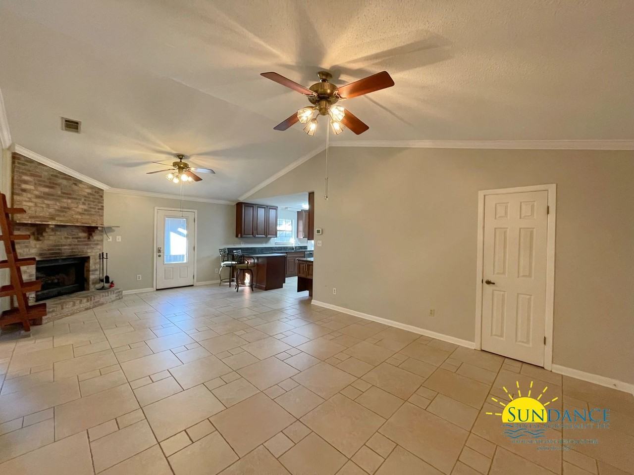 508 Parkview Rd Nw - Photo 2 of 16