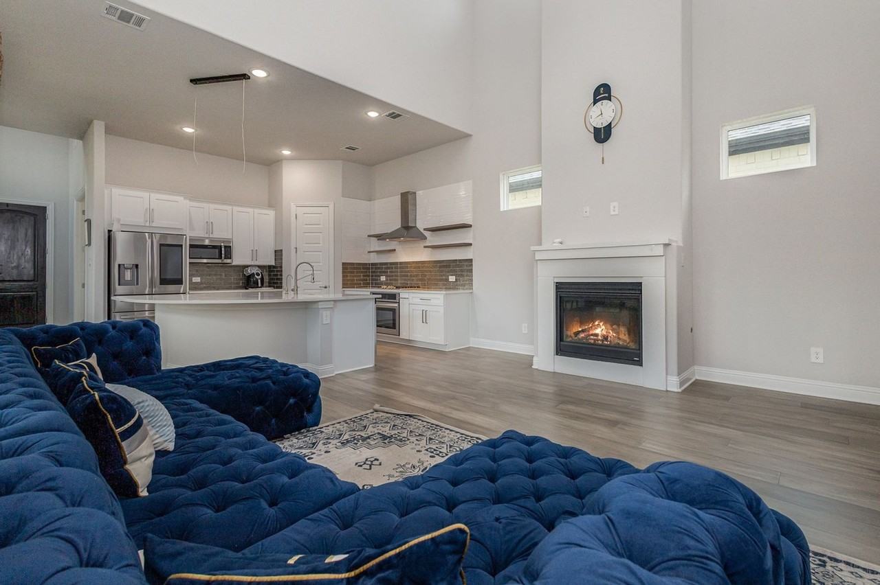 4543 Stone Valley Trl - Photo 3 of 27