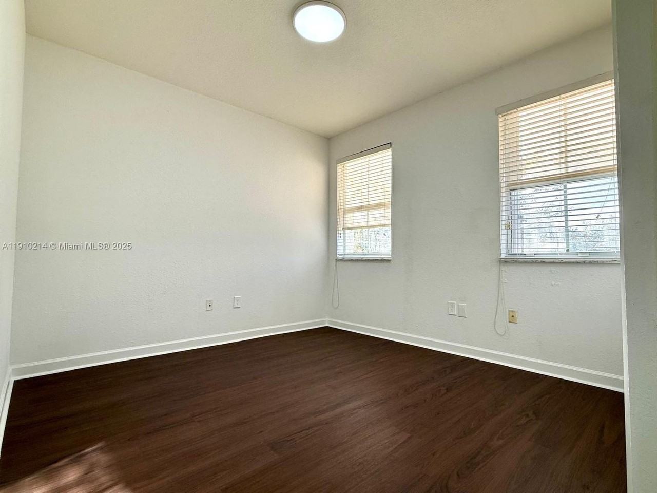 8675 Nw 109th Ct - Photo 7 of 18