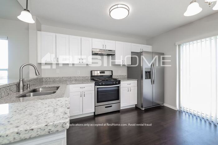 108 Nicholson Drive - Photo 2 of 22