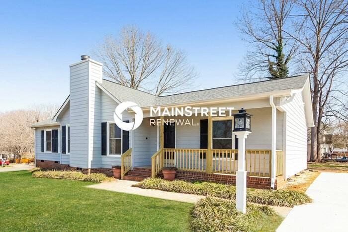 124 Shade Tree Court - Photo 3 of 16