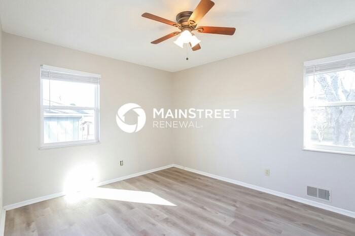 515 Southeast 19th Street - Photo 6 of 17