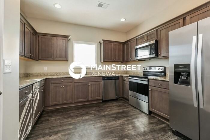 901 Beverly Road - Photo 5 of 17