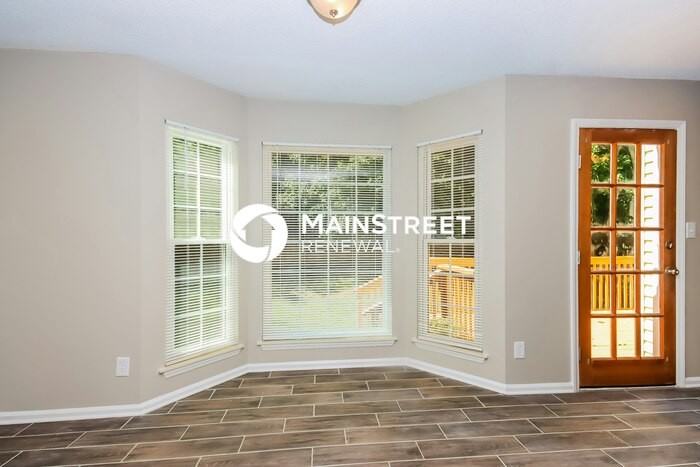 9216 Torrence Crossing Drive - Photo 6 of 17