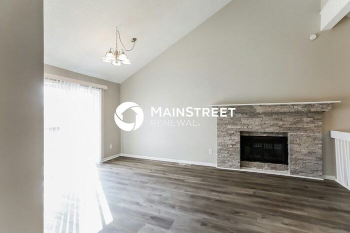 1813 Ne Gatewood Dr - Photo 5 of 19