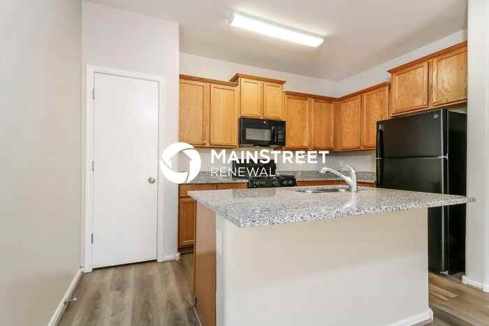 15220 W Shaw Butte Dr - Photo 6 of 16