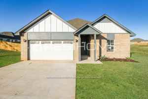 featured image of 1031 Elowyn Street