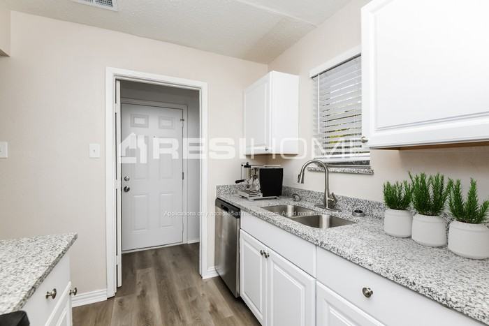 2403 Catalo Ln - Photo 3 of 17