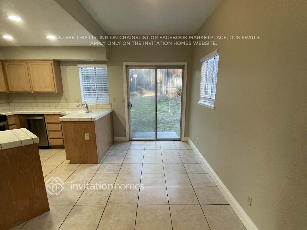 8329 Oakenshield Circle - Photo 4 of 17