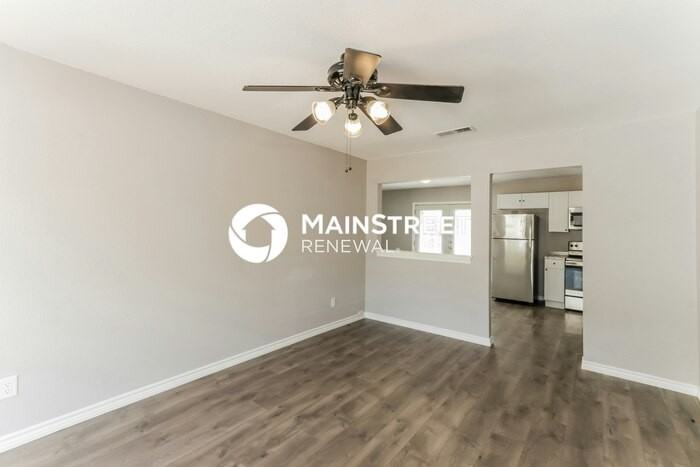 224 Woodgrove St #D - Photo 4 of 16