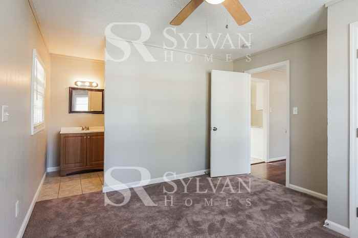 137 Rose Dr - Photo 7 of 15