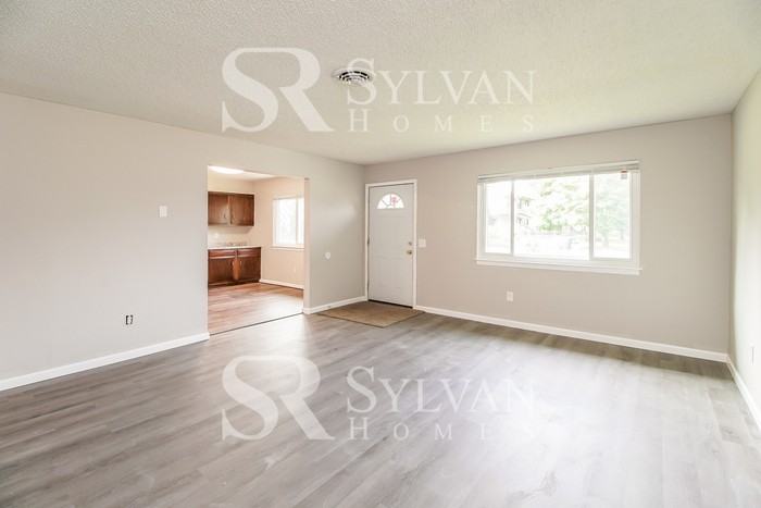 4324 Baronsmede Drive - Photo 5 of 14