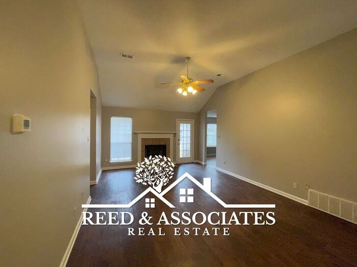 200 Garden View Dr - Photo 4 of 17